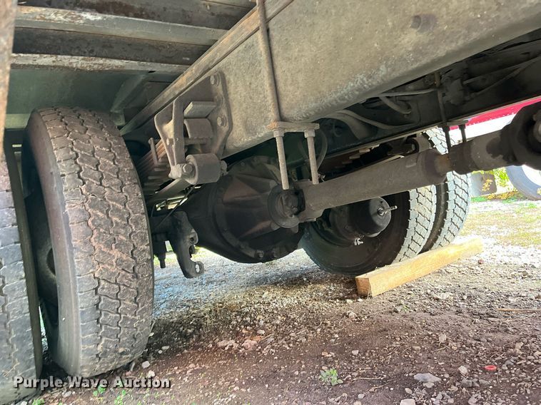 image for item DH8601 2011 International DuraStar 4300  refrigerated truck