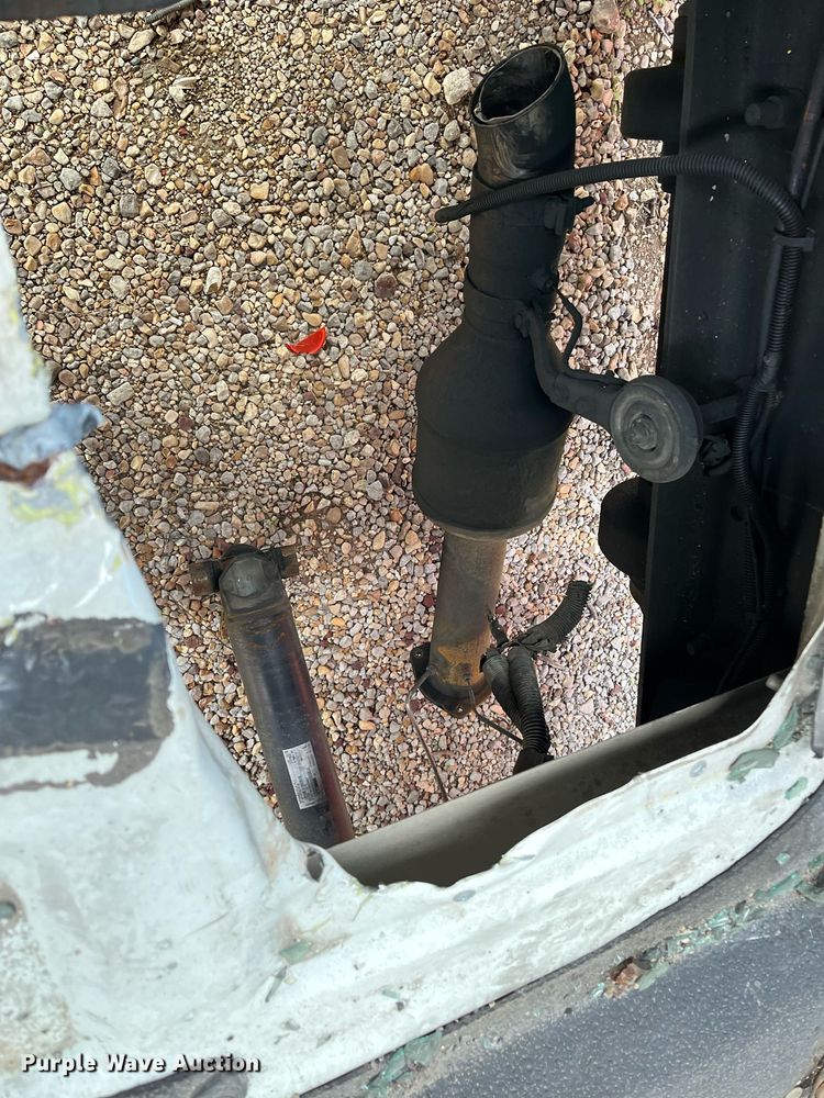 image for item DH8601 2011 International DuraStar 4300  refrigerated truck