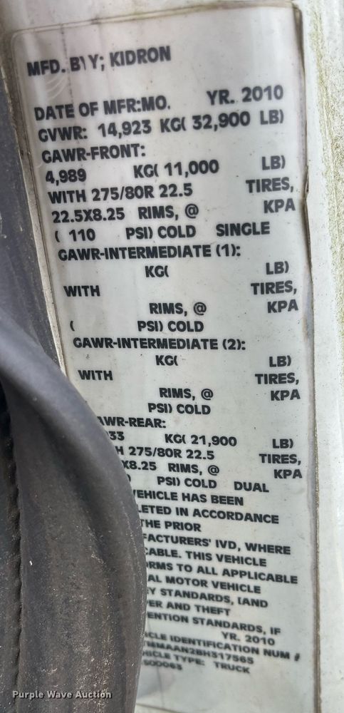 image for item DH8601 2011 International DuraStar 4300  refrigerated truck