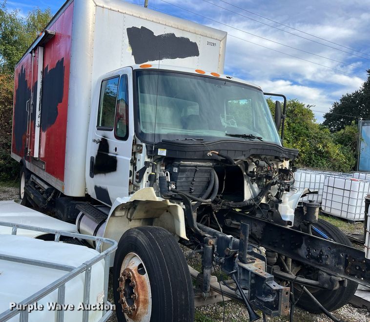 image for item DH8602 2011 International DuraStar 4300  refrigerated truck