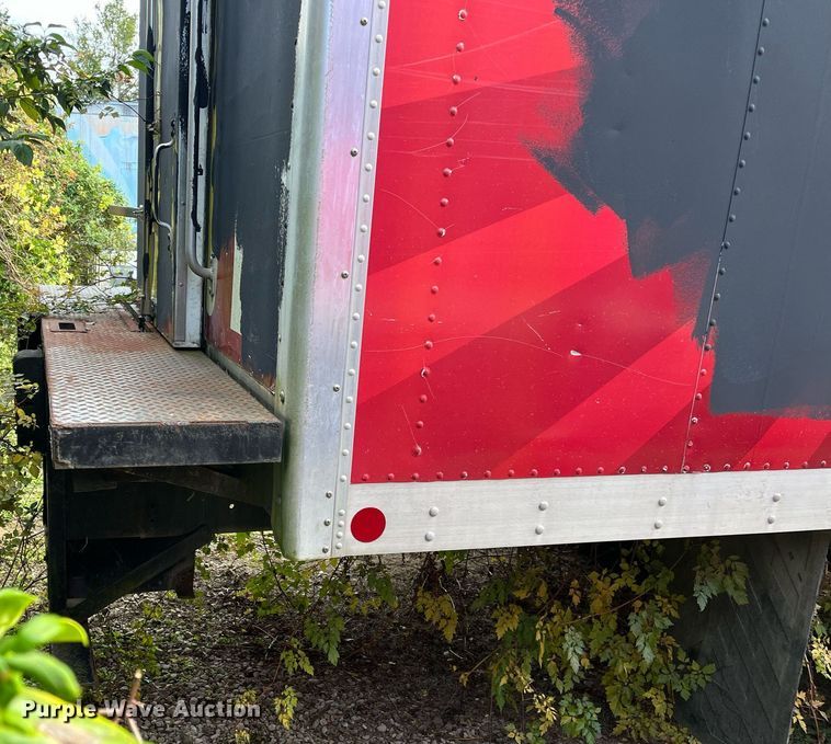 image for item DH8602 2011 International DuraStar 4300  refrigerated truck