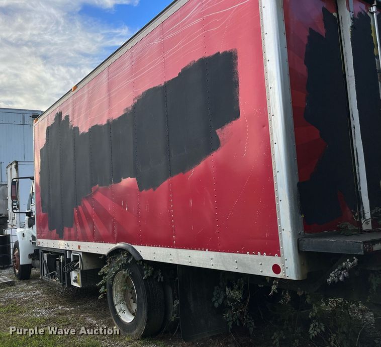 image for item DH8602 2011 International DuraStar 4300  refrigerated truck