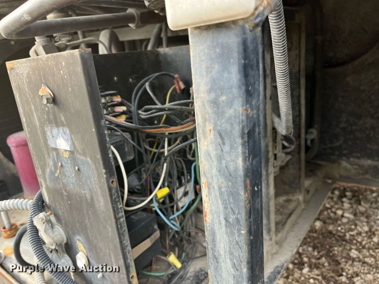 image for item DH8602 2011 International DuraStar 4300  refrigerated truck