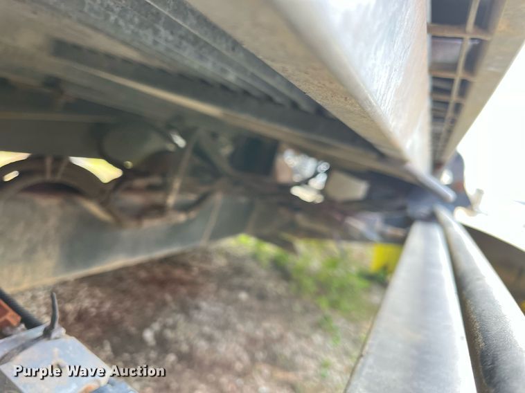 image for item DH8602 2011 International DuraStar 4300  refrigerated truck