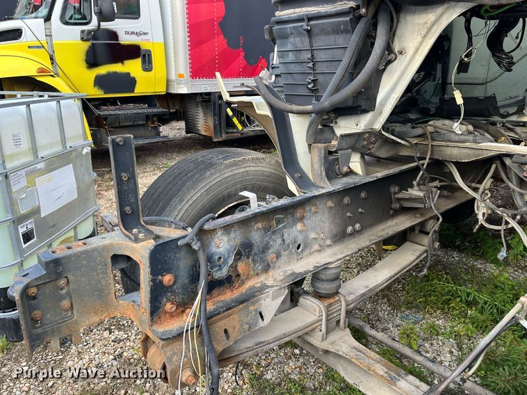 image for item DH8602 2011 International DuraStar 4300  refrigerated truck