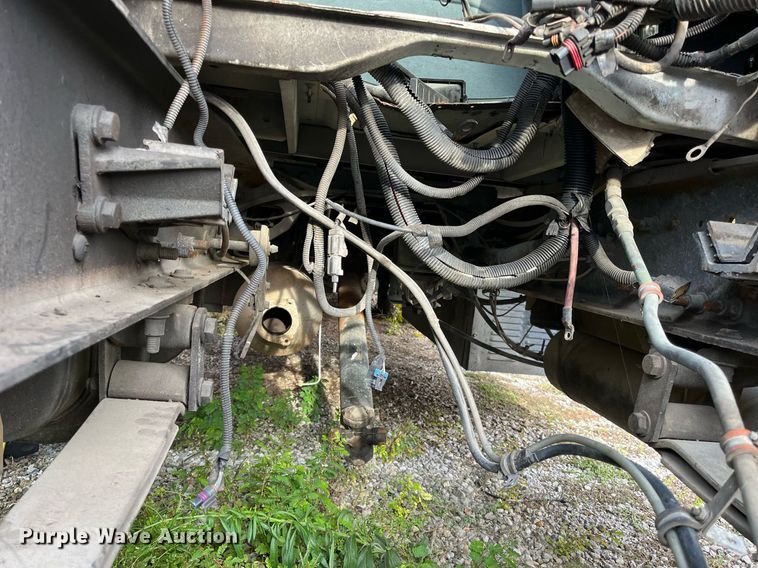 image for item DH8602 2011 International DuraStar 4300  refrigerated truck