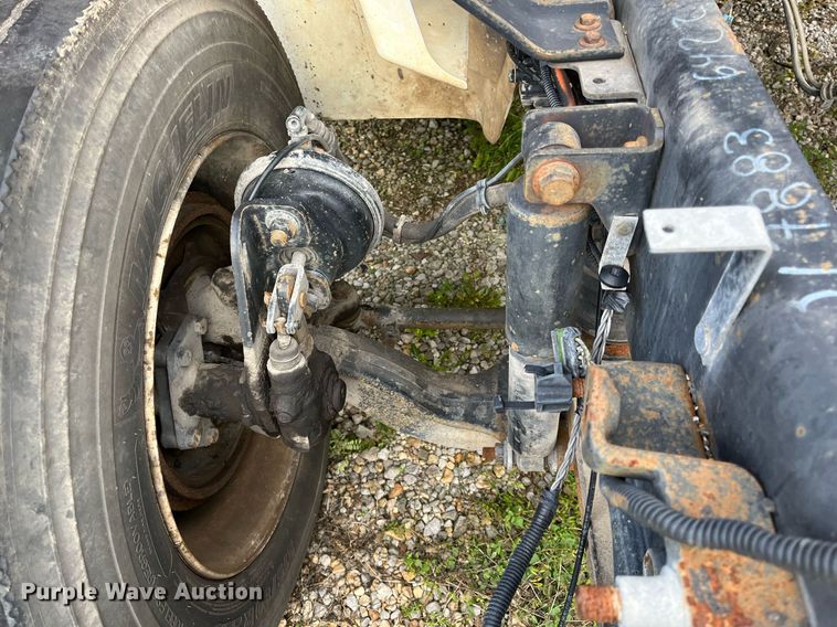 image for item DH8602 2011 International DuraStar 4300  refrigerated truck