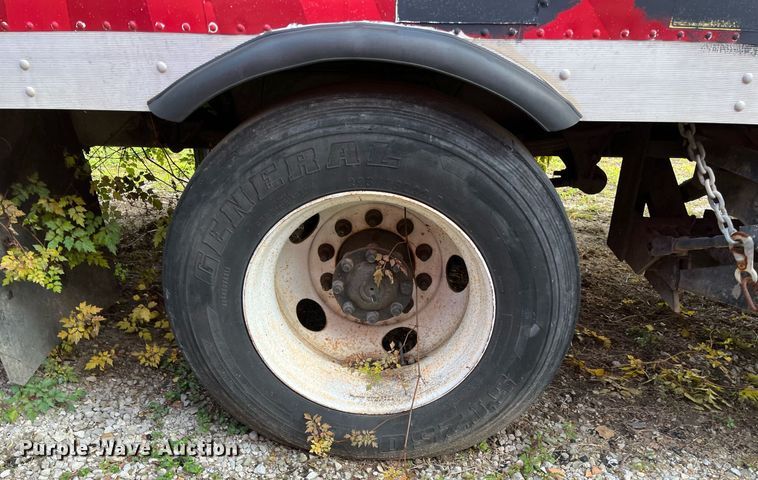 image for item DH8602 2011 International DuraStar 4300  refrigerated truck