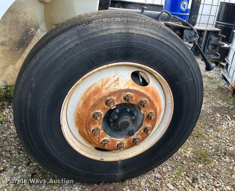 image for item DH8602 2011 International DuraStar 4300  refrigerated truck