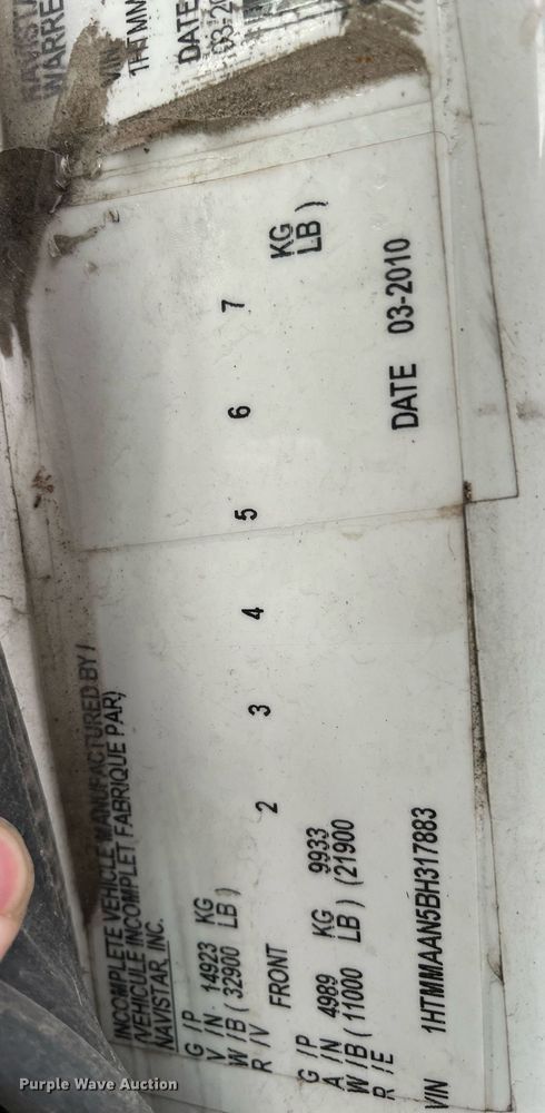 image for item DH8602 2011 International DuraStar 4300  refrigerated truck