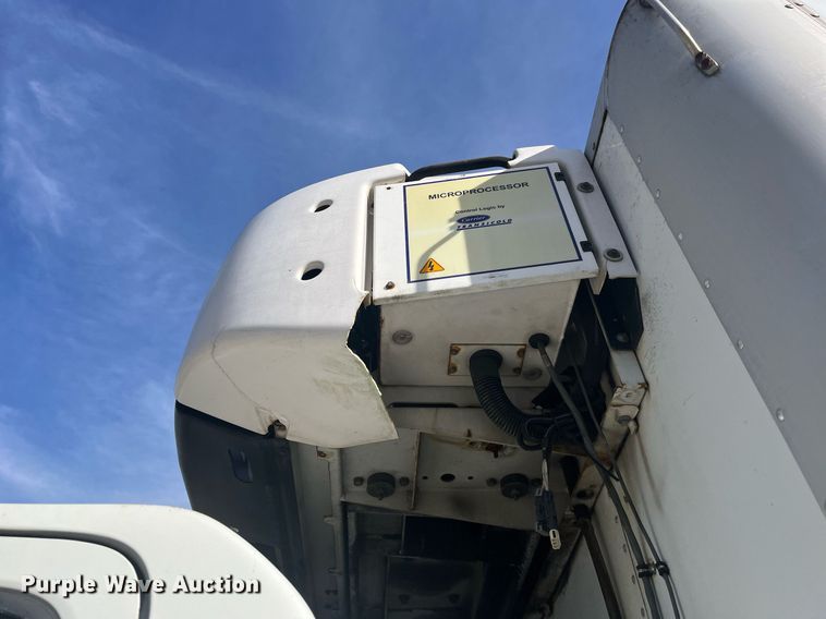 image for item DH8603 2013 Isuzu NRR  refrigerated truck