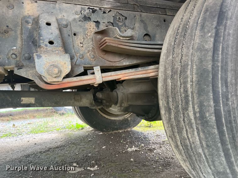 image for item DH8603 2013 Isuzu NRR  refrigerated truck