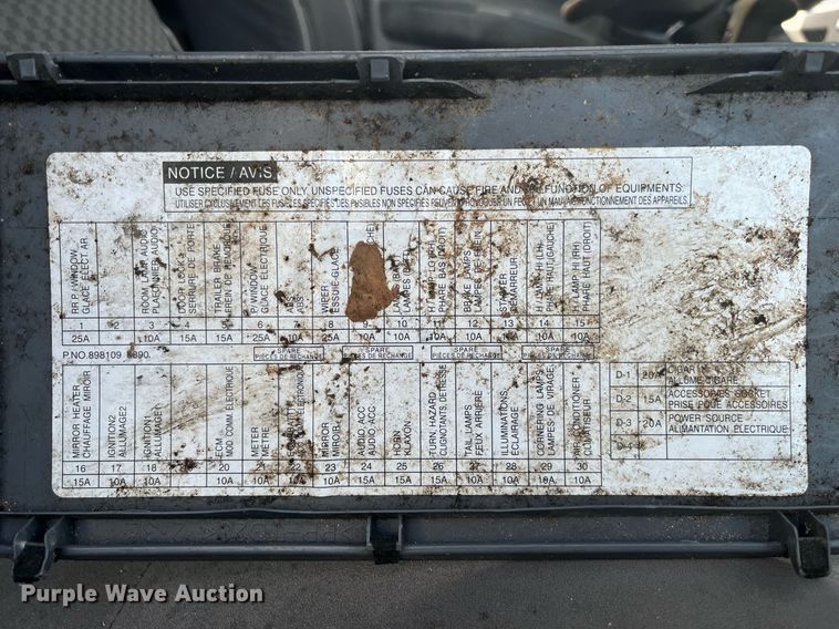 image for item DH8603 2013 Isuzu NRR  refrigerated truck