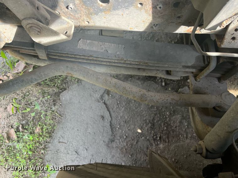 image for item DH8603 2013 Isuzu NRR  refrigerated truck