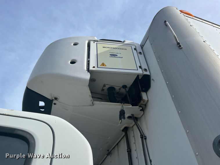 image for item DH8604 2013 Isuzu NRR  refrigerated truck