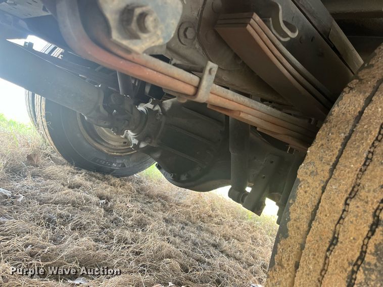 image for item DH8604 2013 Isuzu NRR  refrigerated truck