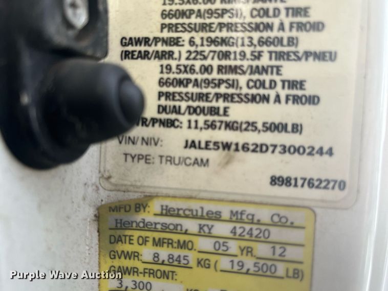 image for item DH8604 2013 Isuzu NRR  refrigerated truck