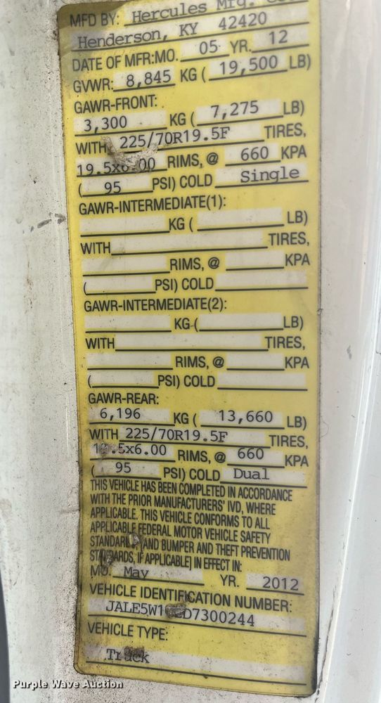 image for item DH8604 2013 Isuzu NRR  refrigerated truck