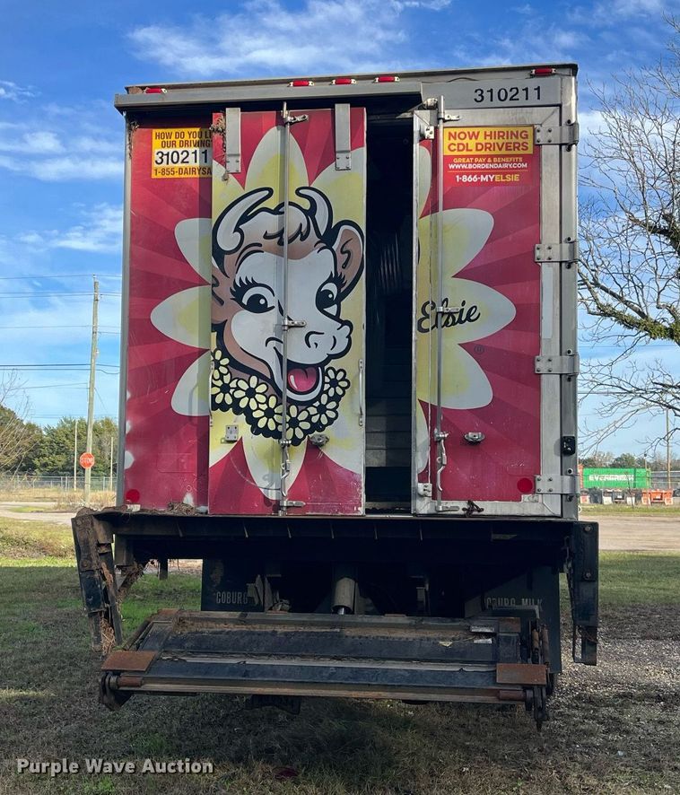 image for item DH8605 2010 Freightliner Business Class M2 106  refrigerated truck