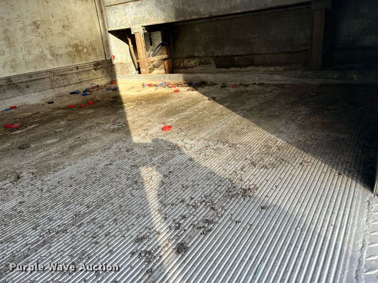 image for item DH8605 2010 Freightliner Business Class M2 106  refrigerated truck