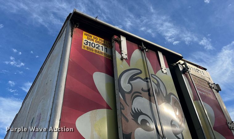 image for item DH8605 2010 Freightliner Business Class M2 106  refrigerated truck