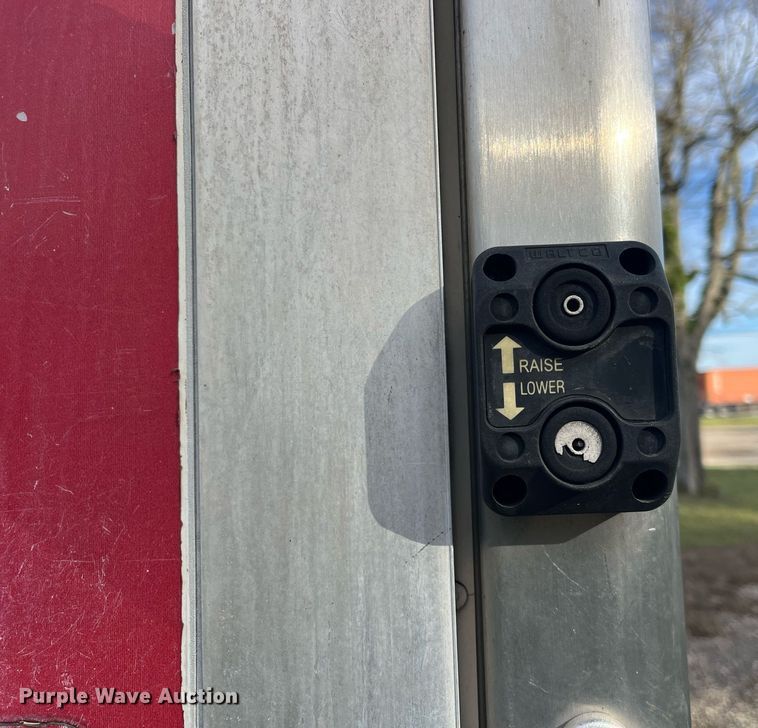 image for item DH8605 2010 Freightliner Business Class M2 106  refrigerated truck