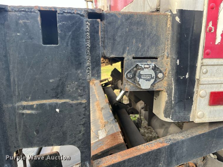 image for item DH8605 2010 Freightliner Business Class M2 106  refrigerated truck