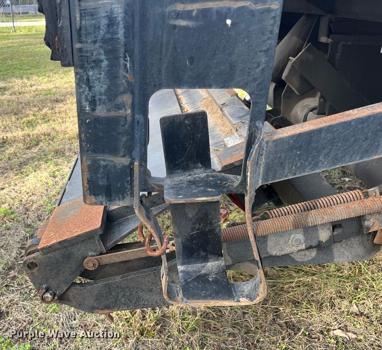 image for item DH8605 2010 Freightliner Business Class M2 106  refrigerated truck