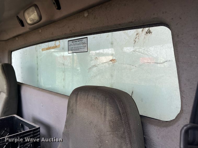 image for item DH8605 2010 Freightliner Business Class M2 106  refrigerated truck