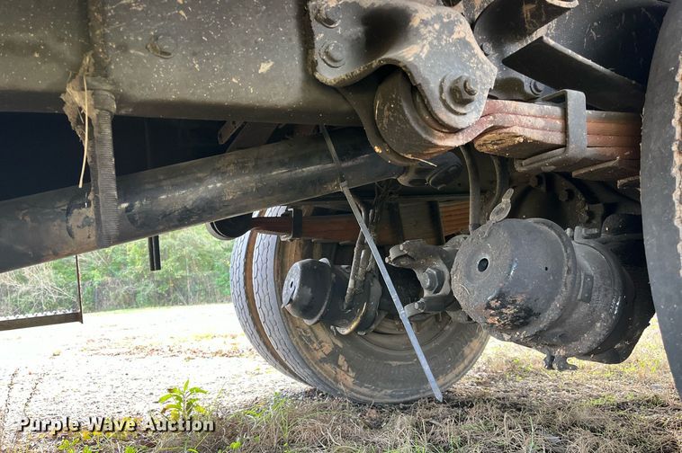 image for item DH8605 2010 Freightliner Business Class M2 106  refrigerated truck