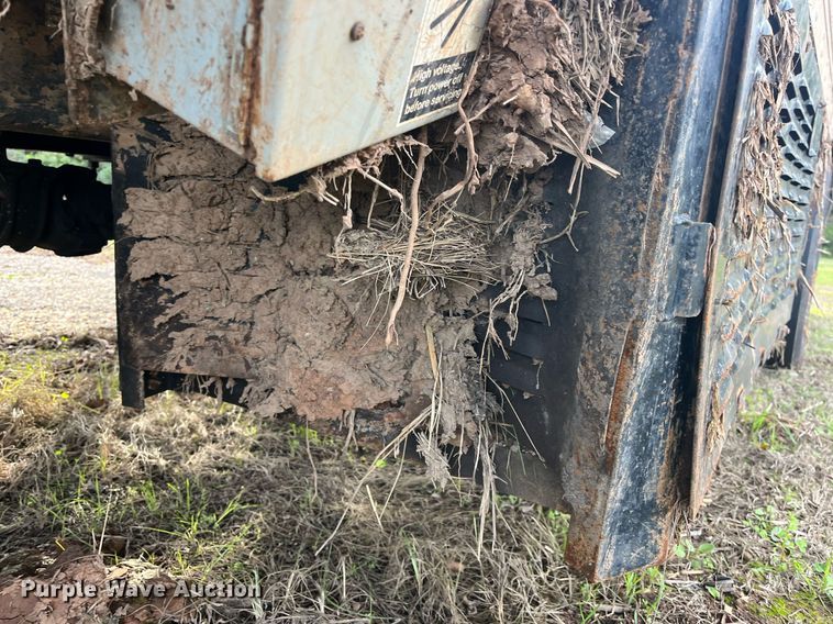 image for item DH8605 2010 Freightliner Business Class M2 106  refrigerated truck