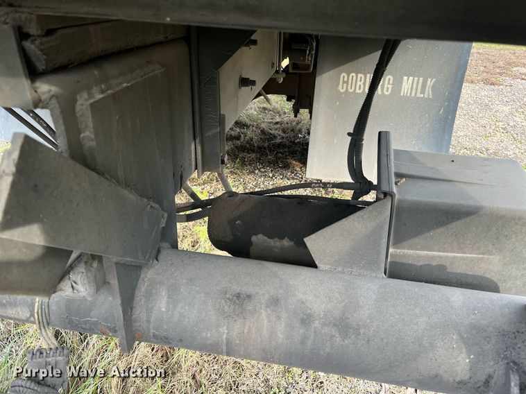 image for item DH8605 2010 Freightliner Business Class M2 106  refrigerated truck