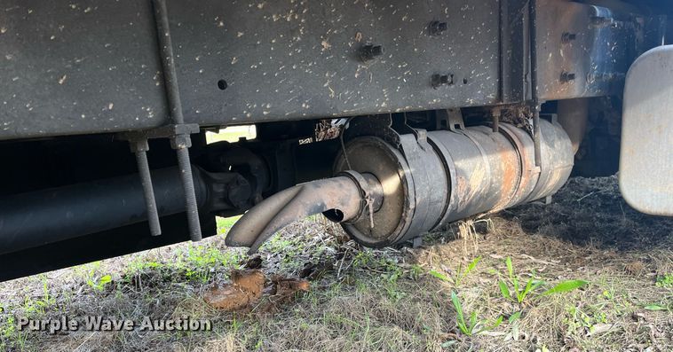 image for item DH8605 2010 Freightliner Business Class M2 106  refrigerated truck