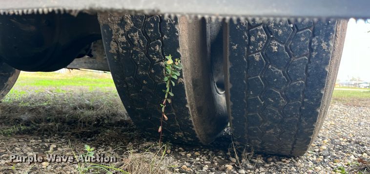 image for item DH8605 2010 Freightliner Business Class M2 106  refrigerated truck