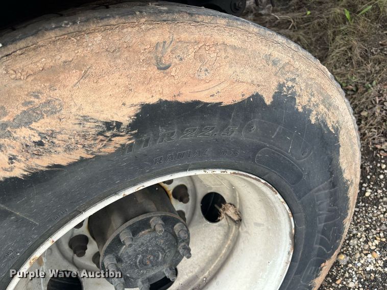 image for item DH8605 2010 Freightliner Business Class M2 106  refrigerated truck