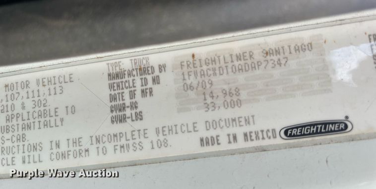 image for item DH8605 2010 Freightliner Business Class M2 106  refrigerated truck