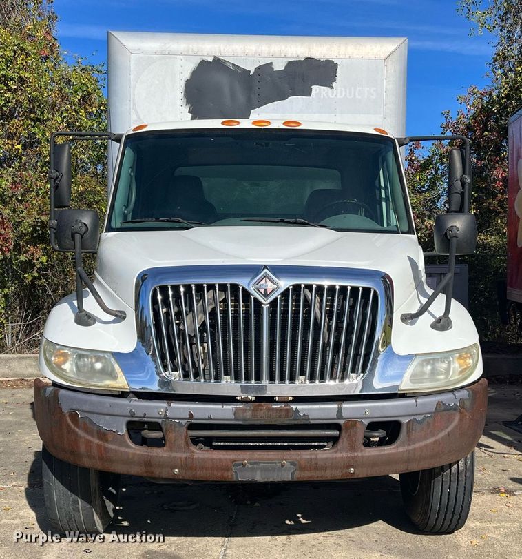 image for item DH8607 2007 International 4300  refrigerated truck