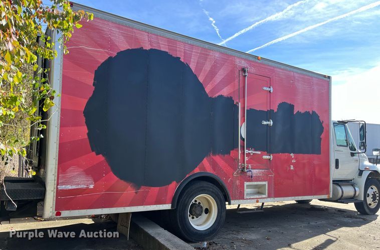 image for item DH8607 2007 International 4300  refrigerated truck