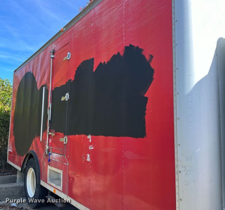 image for item DH8607 2007 International 4300  refrigerated truck