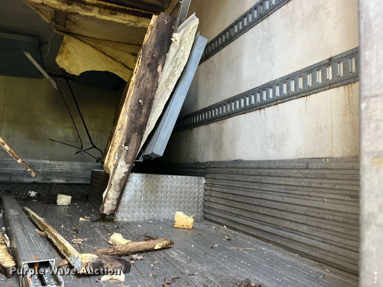 image for item DH8607 2007 International 4300  refrigerated truck