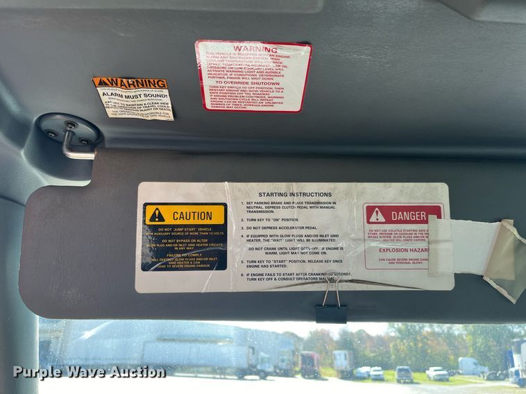 image for item DH8607 2007 International 4300  refrigerated truck