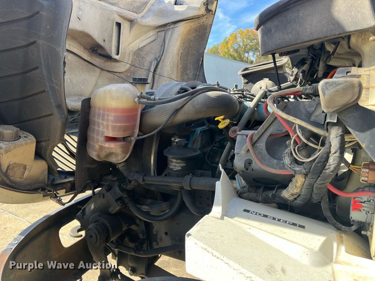 image for item DH8607 2007 International 4300  refrigerated truck