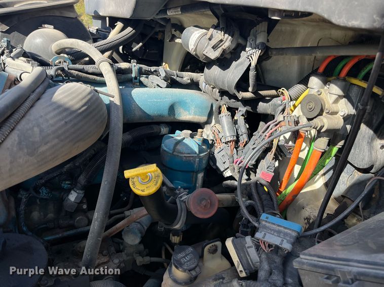 image for item DH8607 2007 International 4300  refrigerated truck