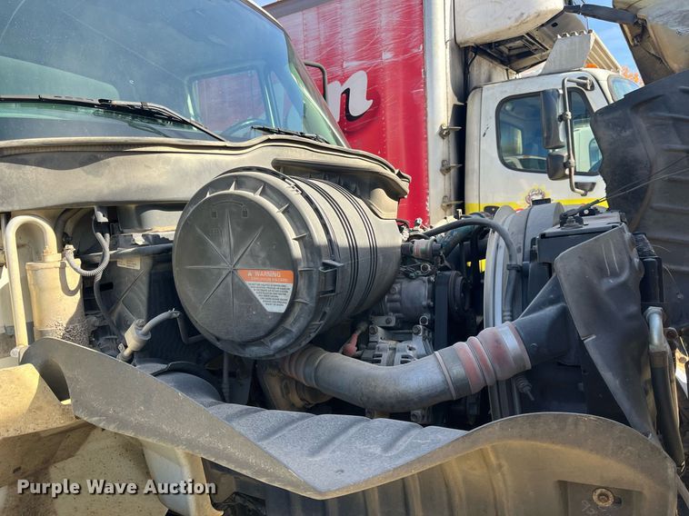 image for item DH8607 2007 International 4300  refrigerated truck