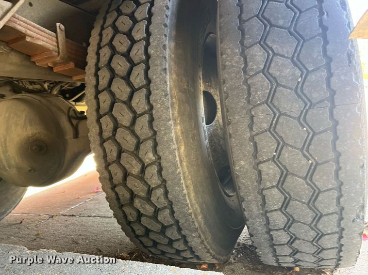 image for item DH8607 2007 International 4300  refrigerated truck