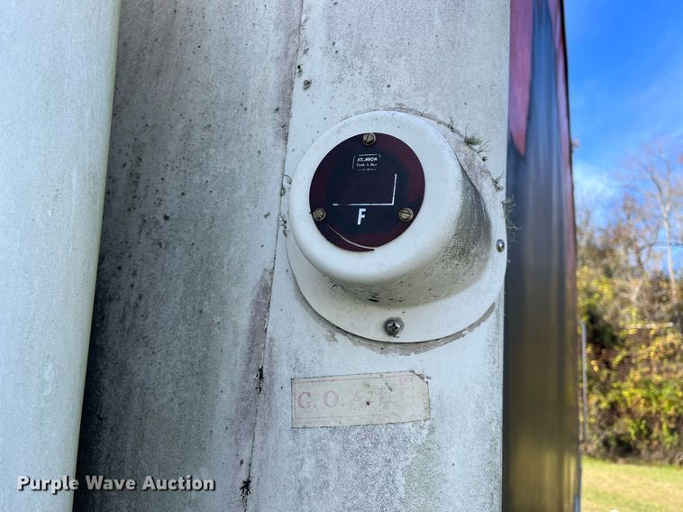 image for item DH8608 2005 Freightliner Business Class M2  refrigerated truck