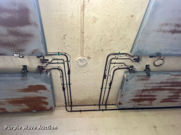 image for item DH8608 2005 Freightliner Business Class M2  refrigerated truck