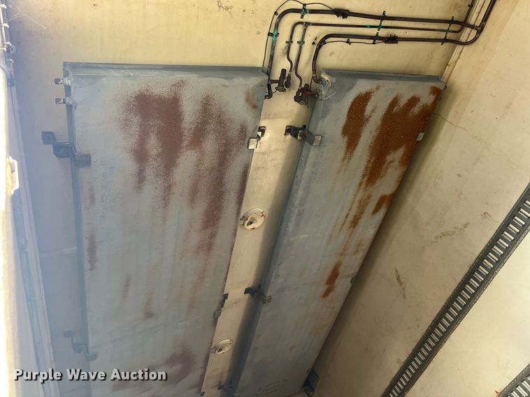 image for item DH8608 2005 Freightliner Business Class M2  refrigerated truck