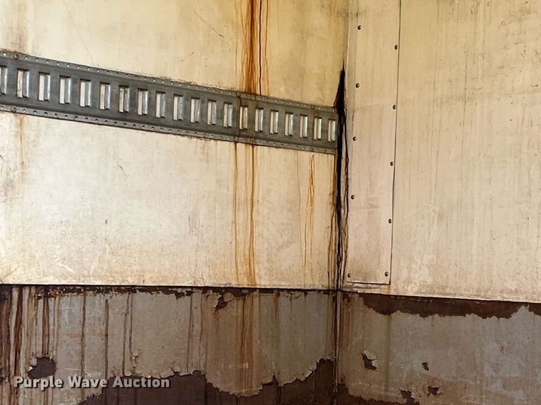 image for item DH8608 2005 Freightliner Business Class M2  refrigerated truck