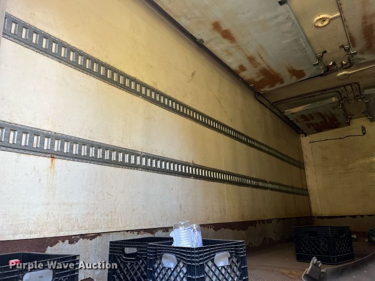 image for item DH8608 2005 Freightliner Business Class M2  refrigerated truck